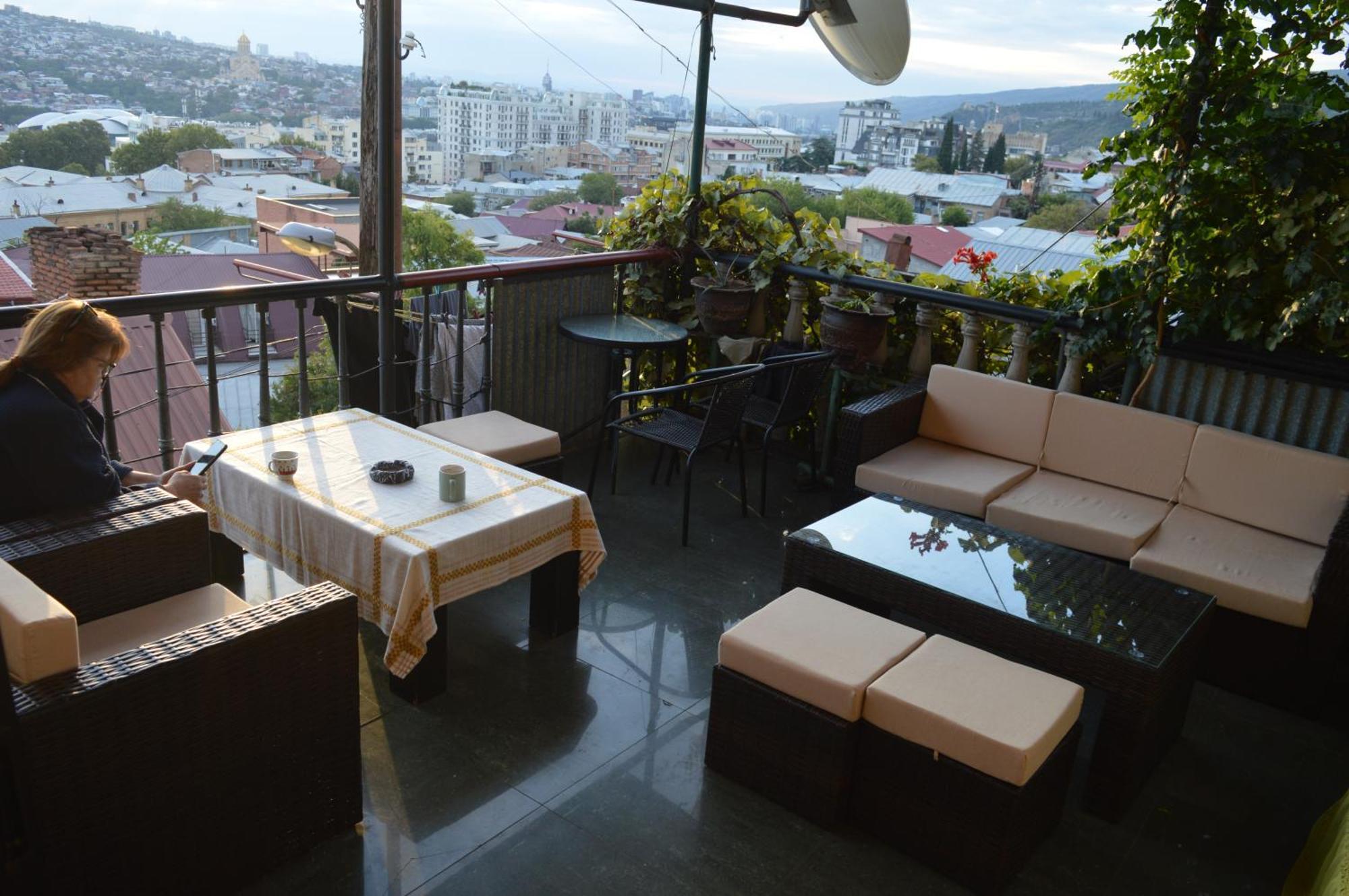 Terasa Mtacminda Tbilisi Exterior foto